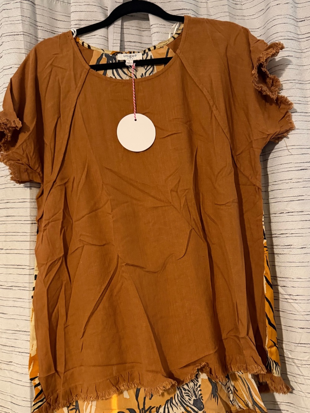 Umgee USA Linen Blend Fringe Hem Top Size Large NWT Boho Short Sleeve
